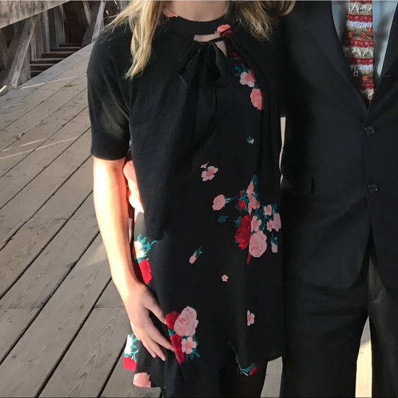 formal dress - Picture 3 of 3